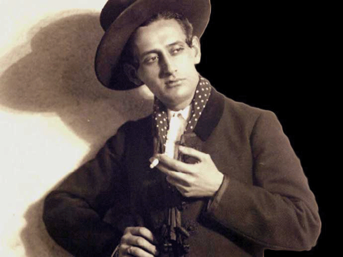 [miguel_de_molina_000.gif]