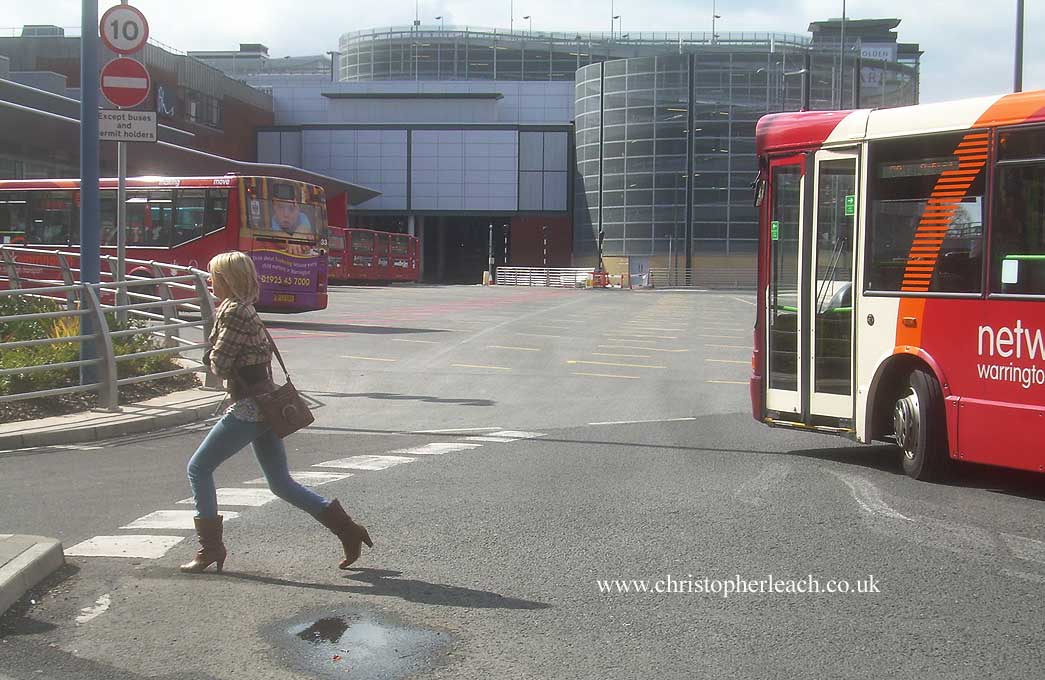 [Warrington-Bus-Stn.jpg]