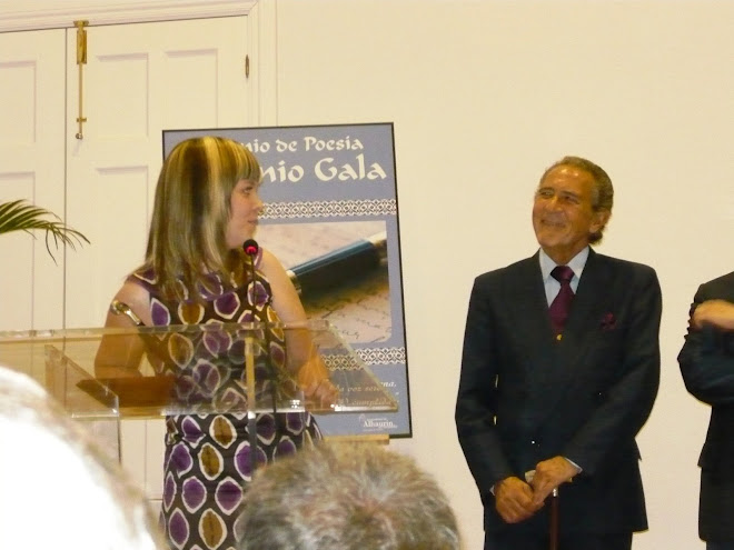 Entrega de premio de poesía Antonio Gala a Mª del Mar López Algaba