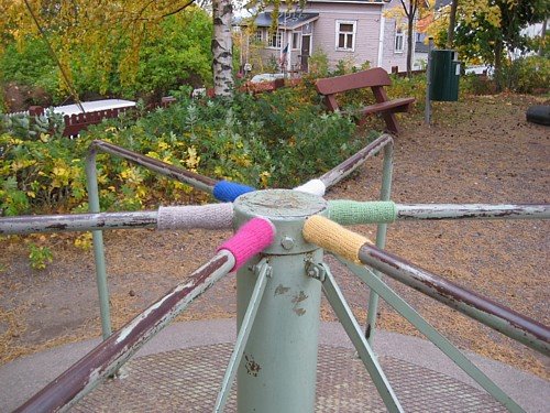 [17.02_karuselli.jpg]
