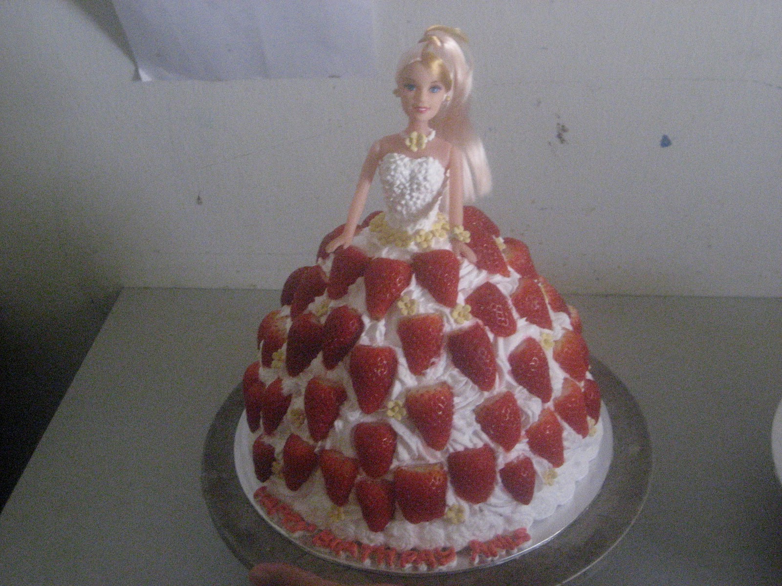 Shugarholic barbie doll cake & Cheesecake with fresh strawberries