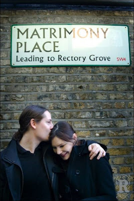 London engagement portraits - matrimony place