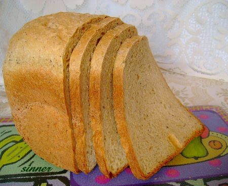 Healthy and light wholemeal bread