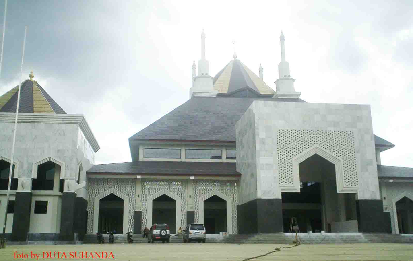 330 Jemaah Haji Lampung Barat Diberangkatkan dari Islamic 