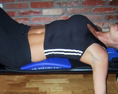 AB-Inforcer massages at 6 points under the back and neck!