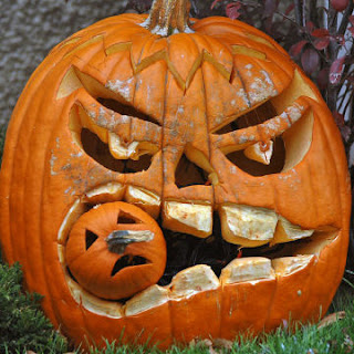 The Bizarre and Weird: Five Scary, Extreme, Bizarre Carved Halloween ...