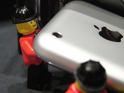 [lego_iphone_unboxing_1.jpg]