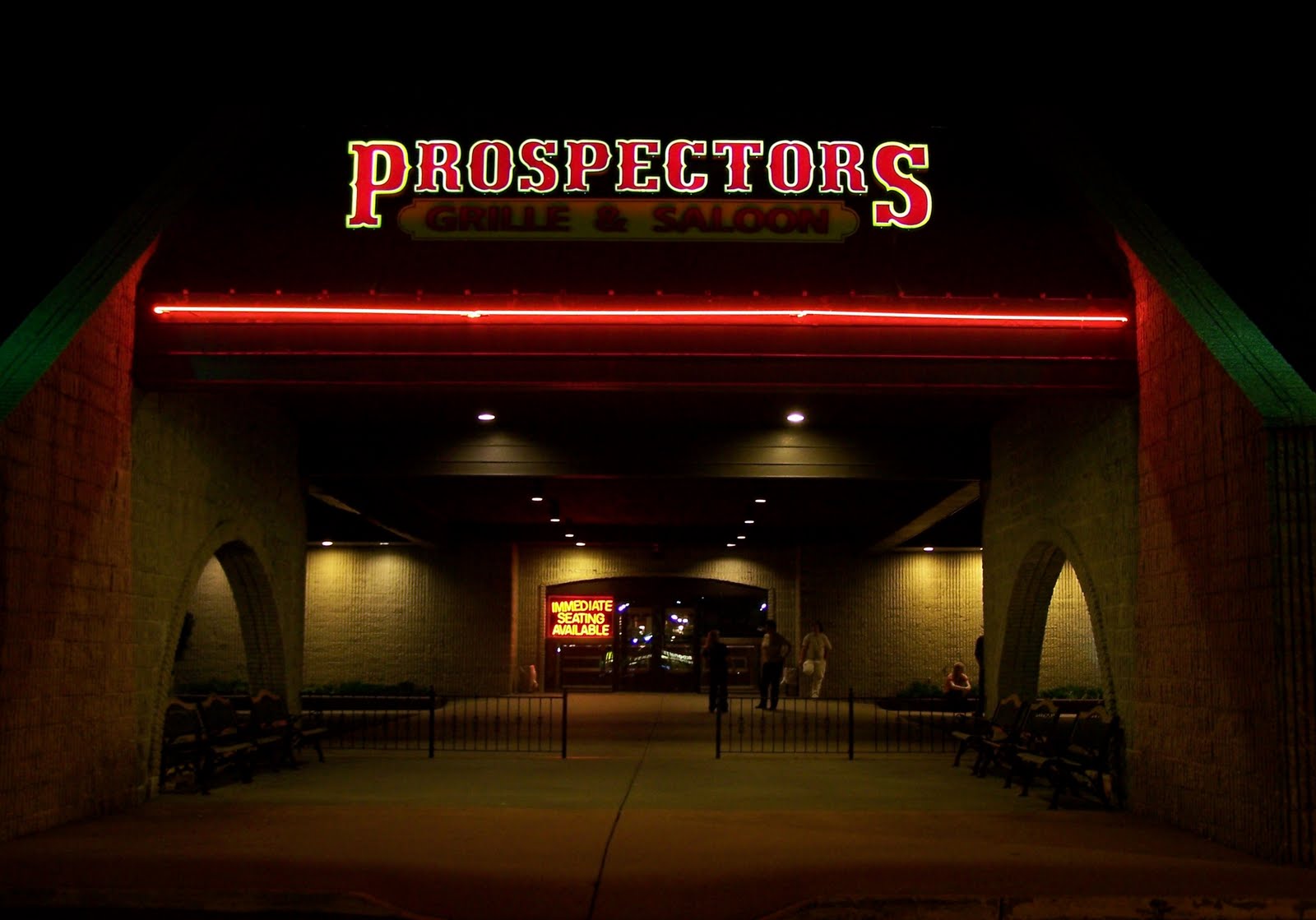Lisa's Bodacious Burlington County Prospectors Grille and Saloon, Restaurant and Bar in Mount