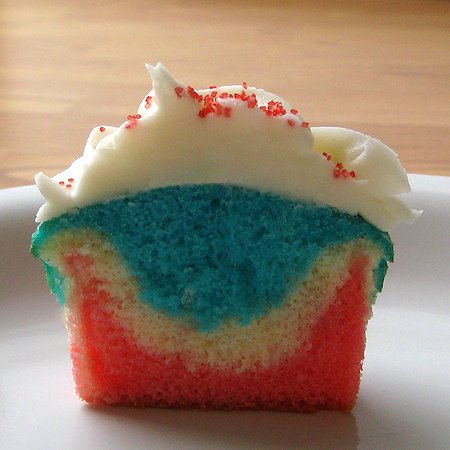 [4th+of+july+cupcake+450.jpg]