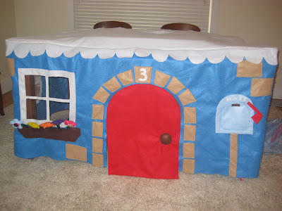 Fold up card table fort