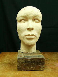 Barro, madera y piedra: Esculturas de barro