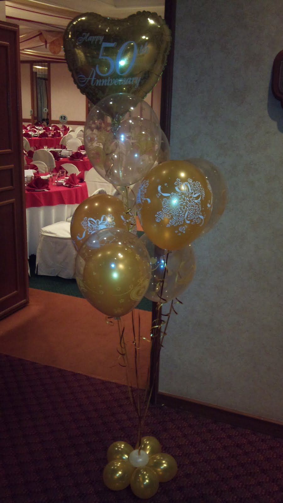 Balloon decorations for weddings, birthday parties, balloon sculptures