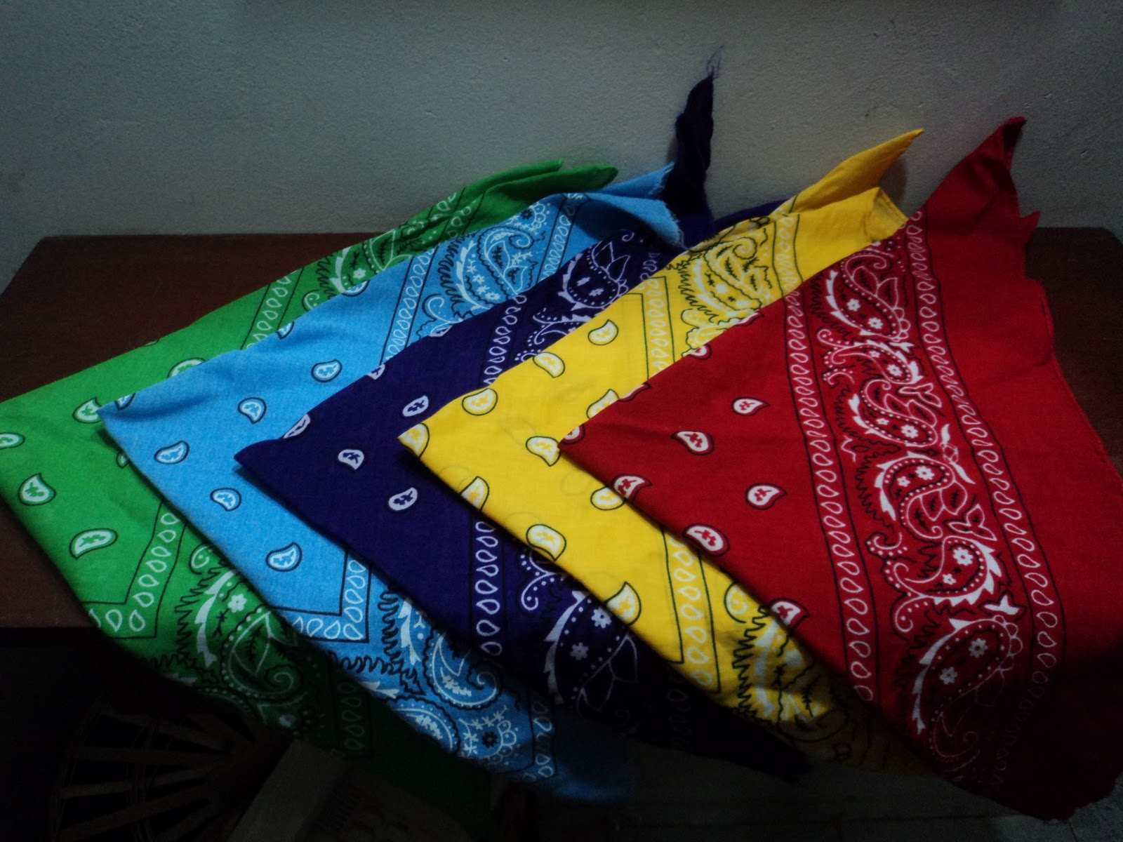 "YEAH CREW SHOP"Hip Hop Wear...