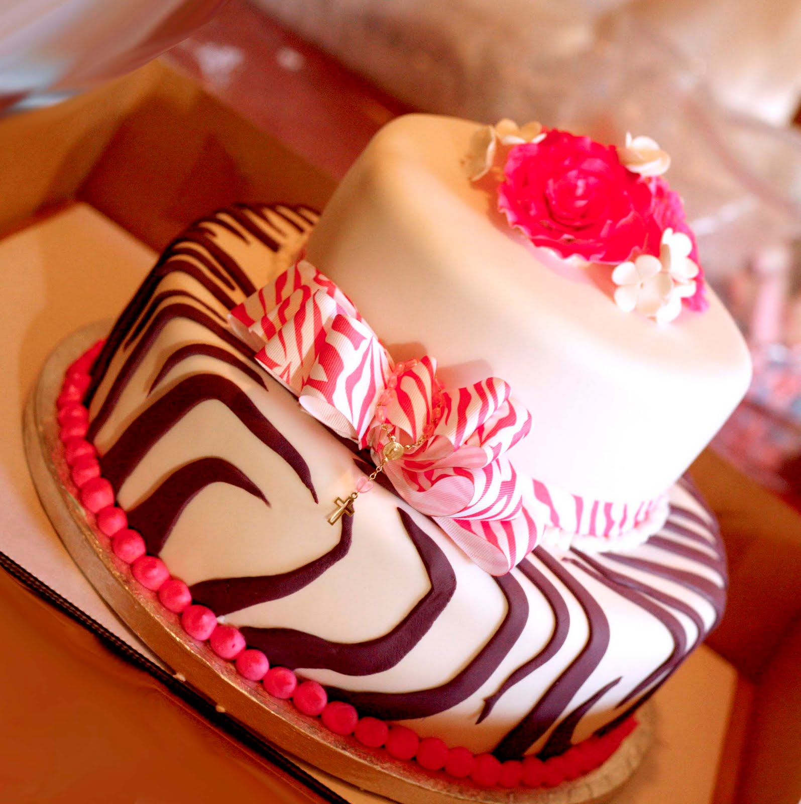 hector-s-custom-cakes-zebra-print-cake-with-flowers