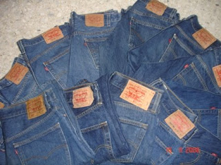 Levi&#39;s Bundle: Levi&#39;s 501 Button Fly Jeans