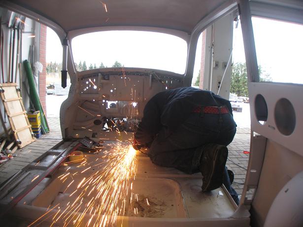 [dyn007_original_615_461_pjpeg_2507767_e175724a17f8ab9f4bf1d315bb93243f.jpg]