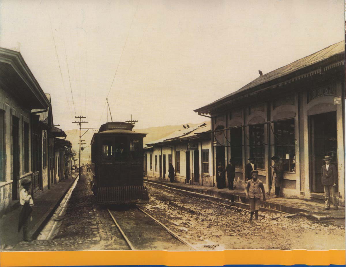 Tranvía en Calle 0 y Avenida 12, Barrio La Dolorosa, 1916.