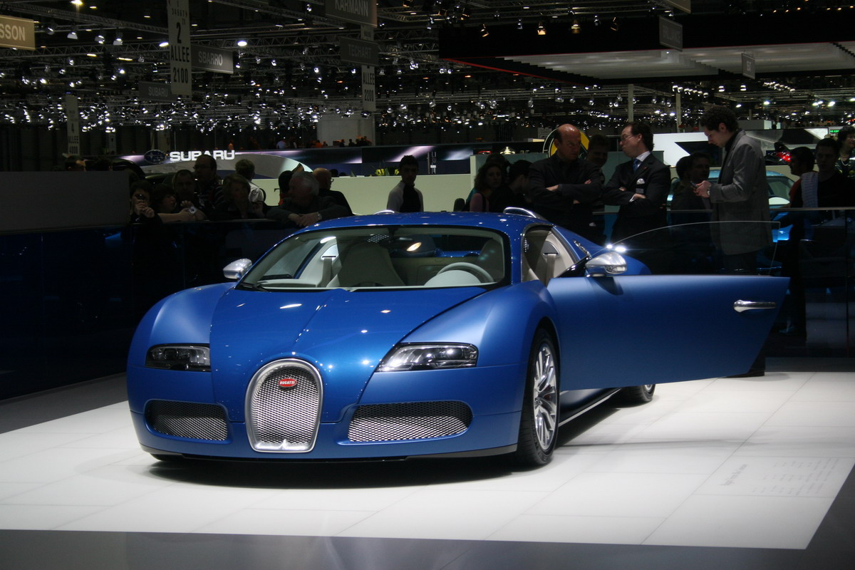 [Bugatti-veyron-sm.jpg]