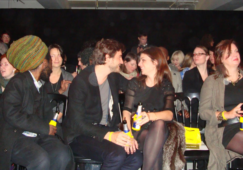 ShopCurious Seasonal mania