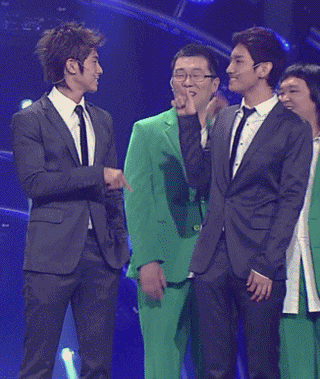 [f0046543_49302ae95e3d5.gif]