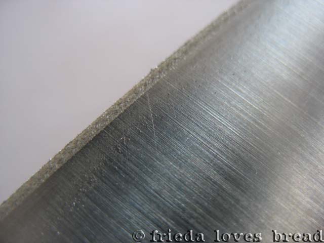 Frieda Loves Bread: A Dull Knife is a Dangerous Knife