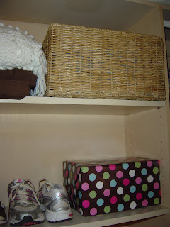Closet shelves | organizinfmadefun.com