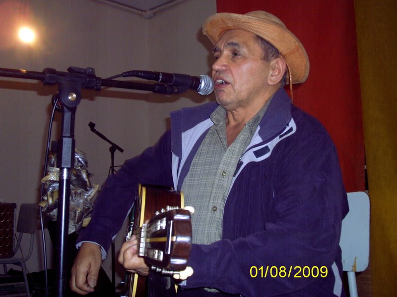 [Bastião+marinho.jpg]