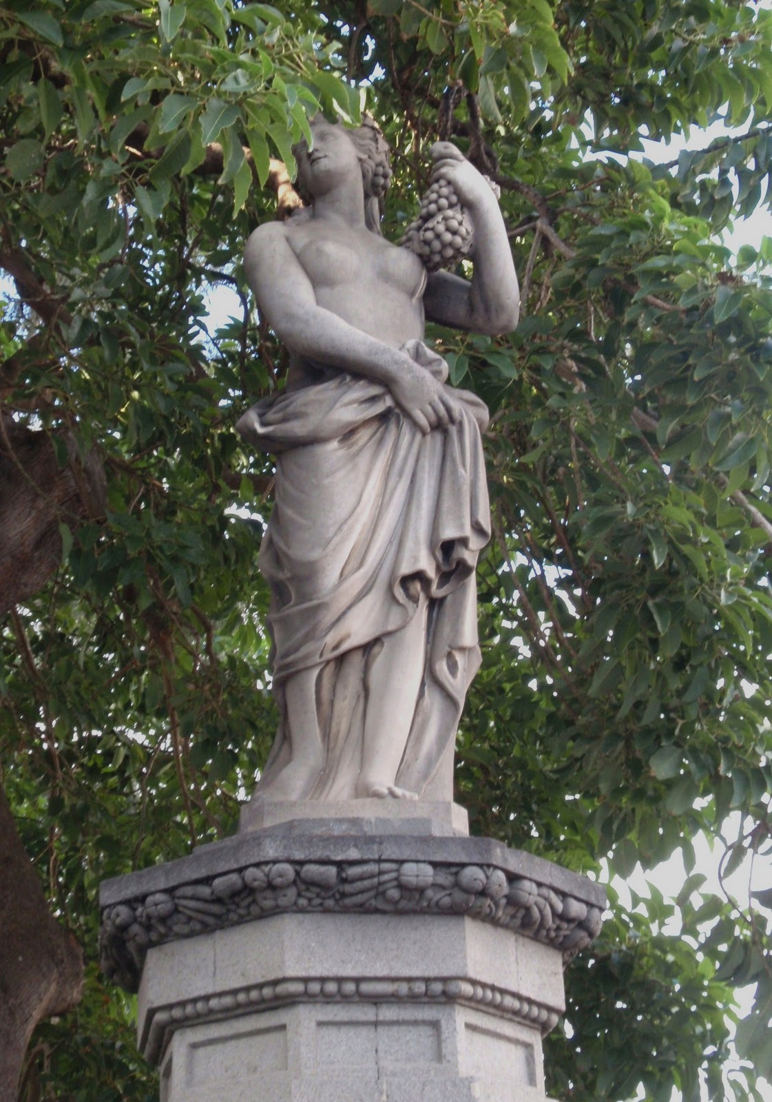 La Escultura en Gran Canaria: Esculturas de las cuatro estaciones