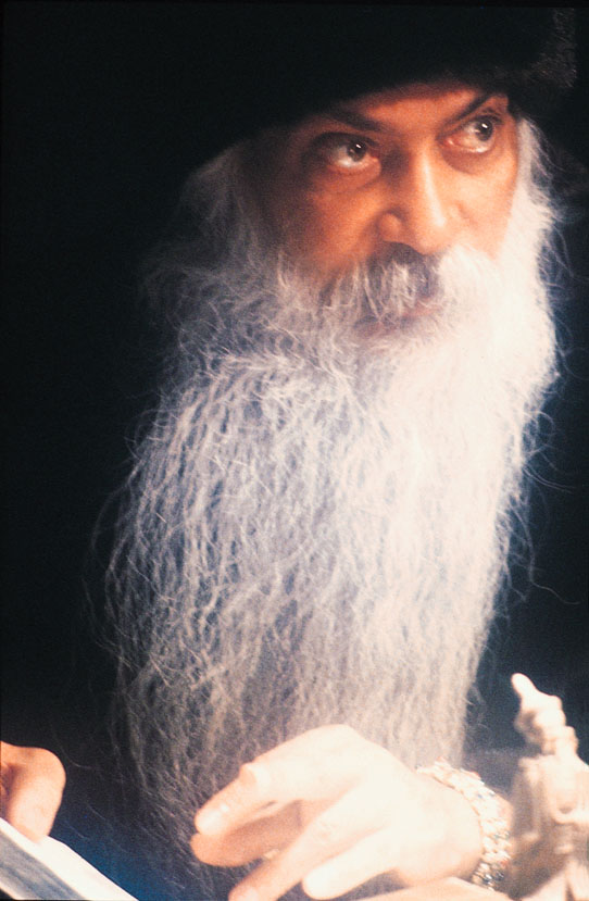 [Osho+small+size+photos+(1101).jpg]