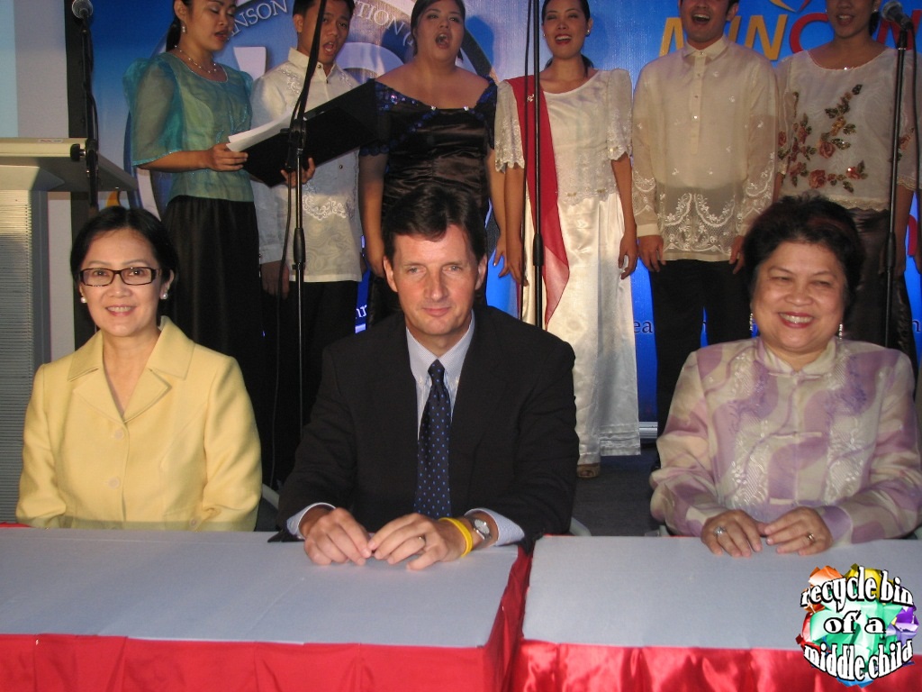 Mead Johnson Celebrates Nutrition on their 42nd Year Recycle Bin of a