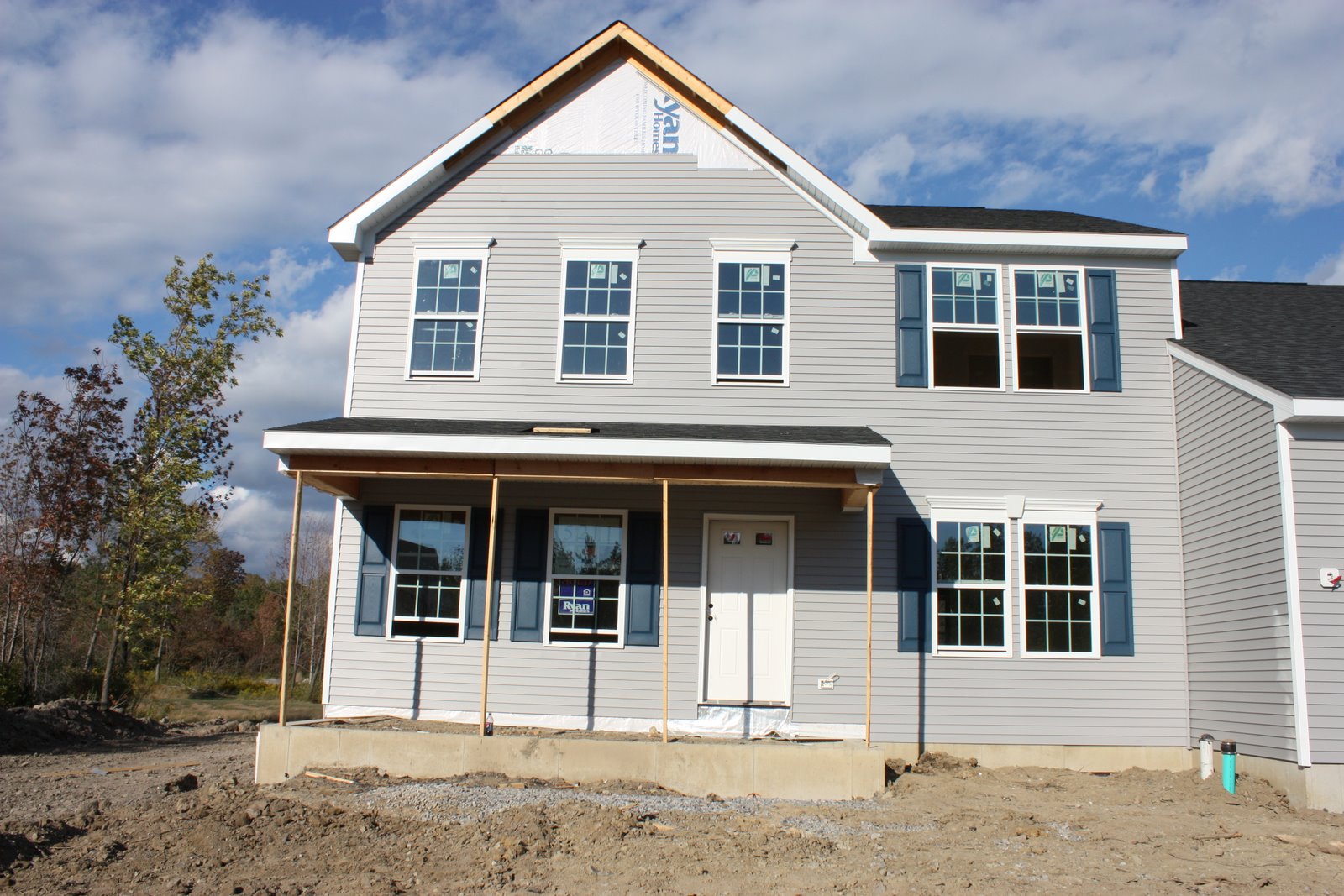 Building a Ryan Home We have siding!!