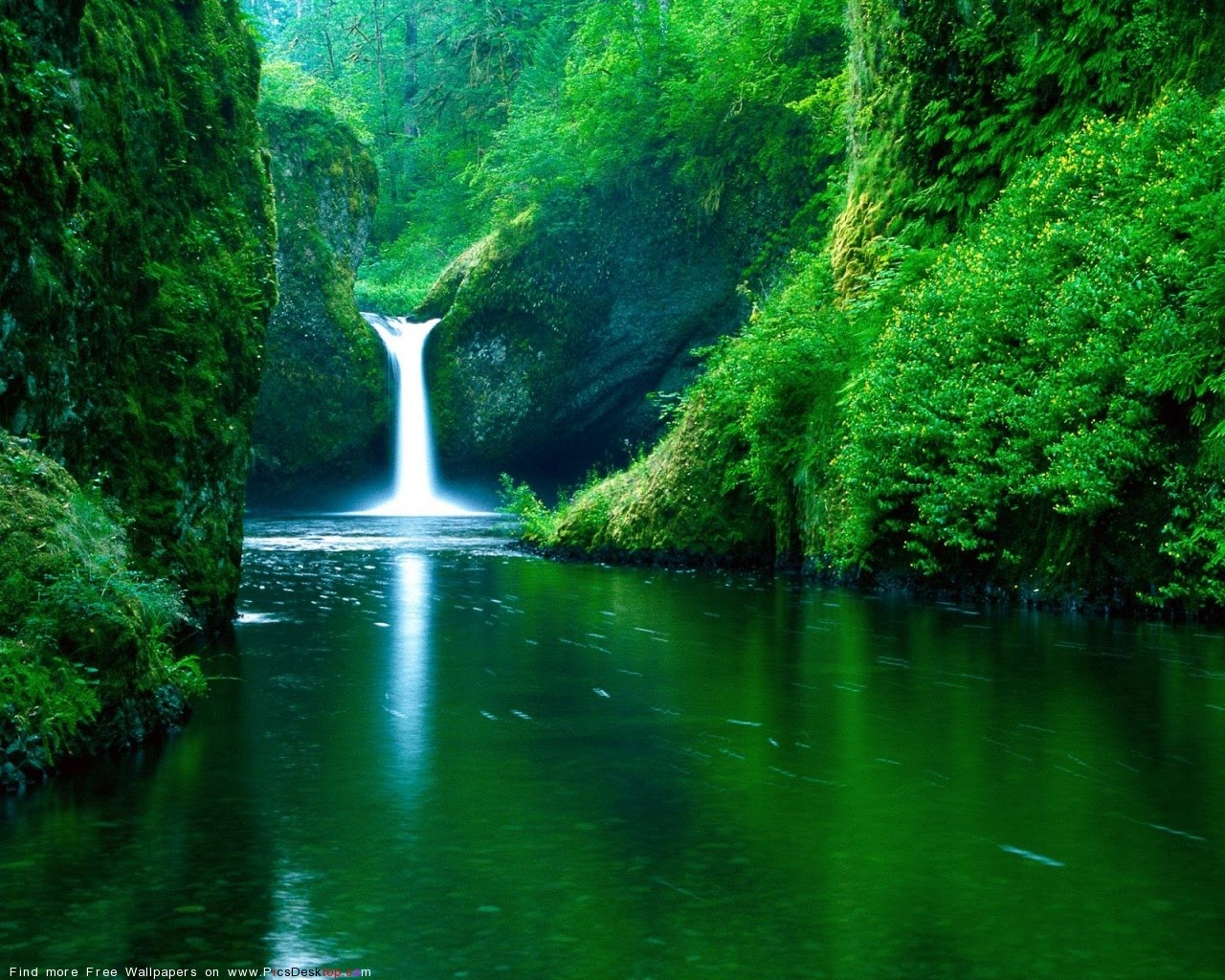 Pictures Mountain Waterfalls Wallpapers