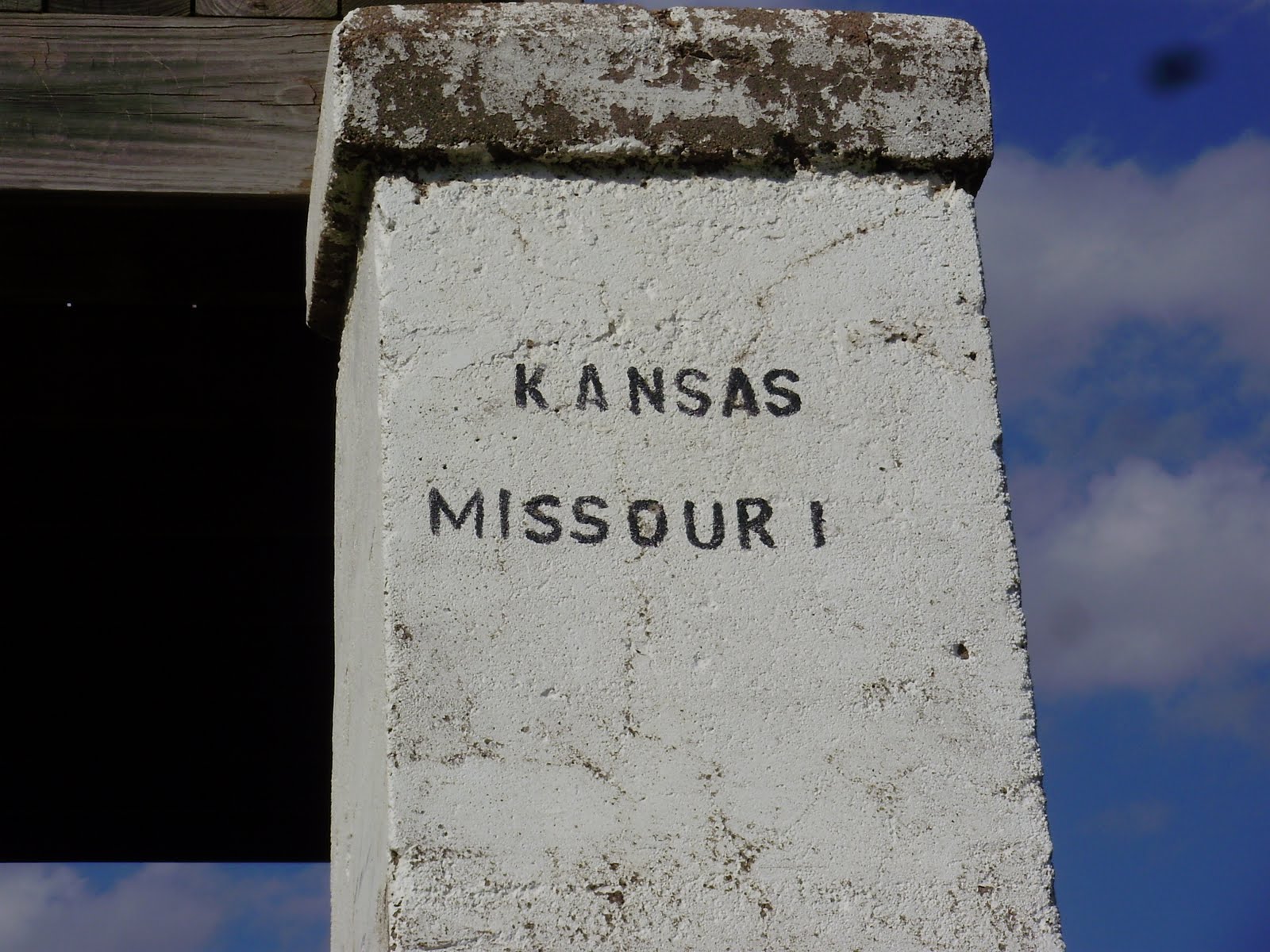 Life at 55 mph Four States Lookout in White Cloud, Kansas (click here