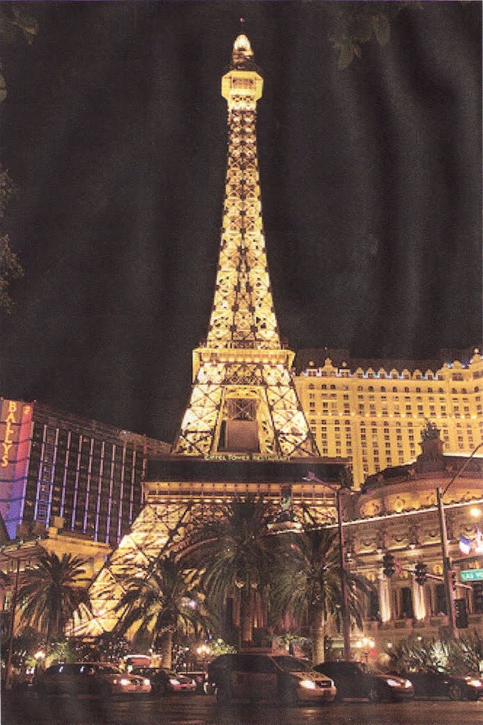 [Eiffel+Tower+Las+Vegas.jpg]