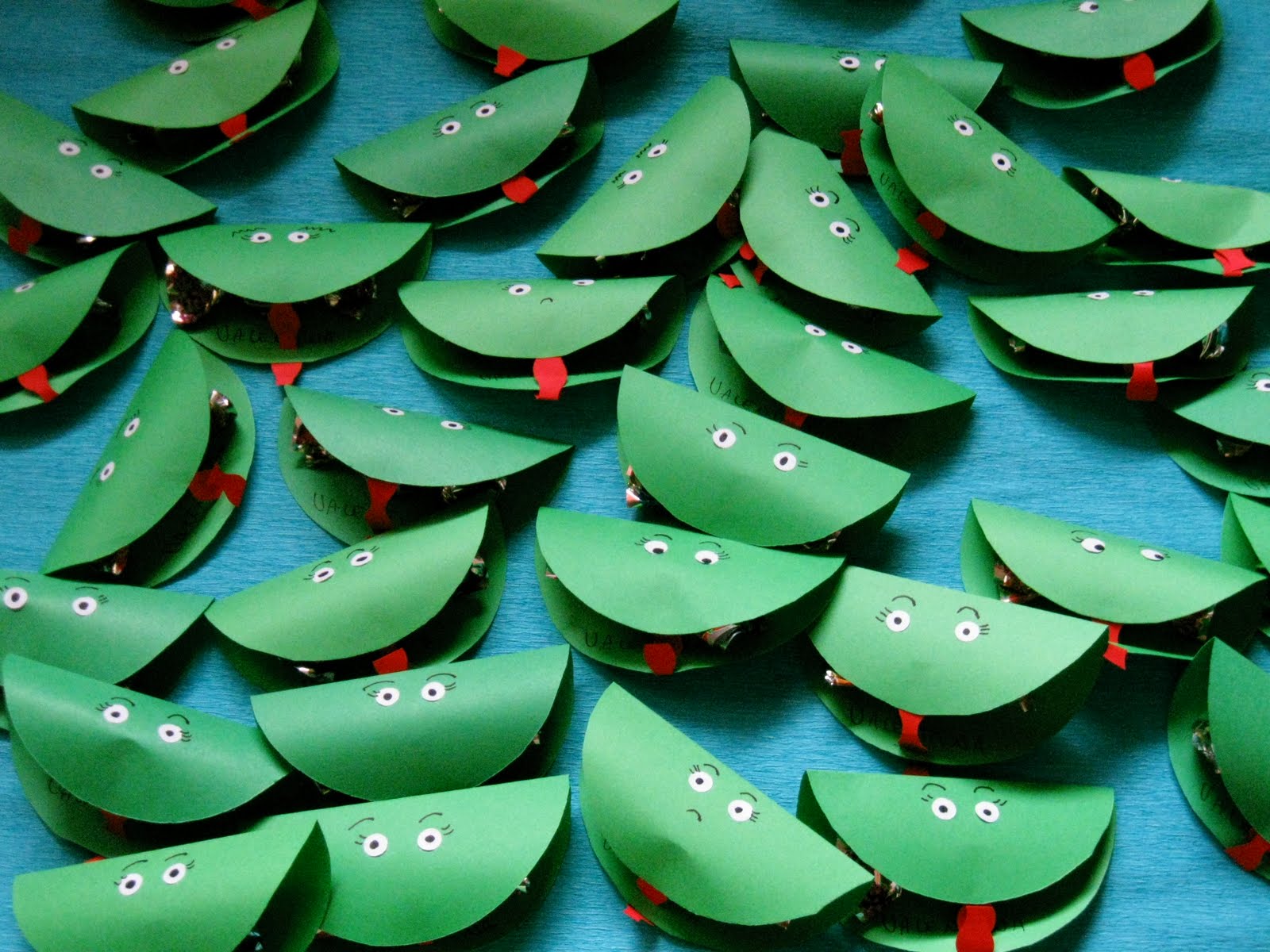 DI NOSTRA MANO: RANAPORTAFORTUNA :))