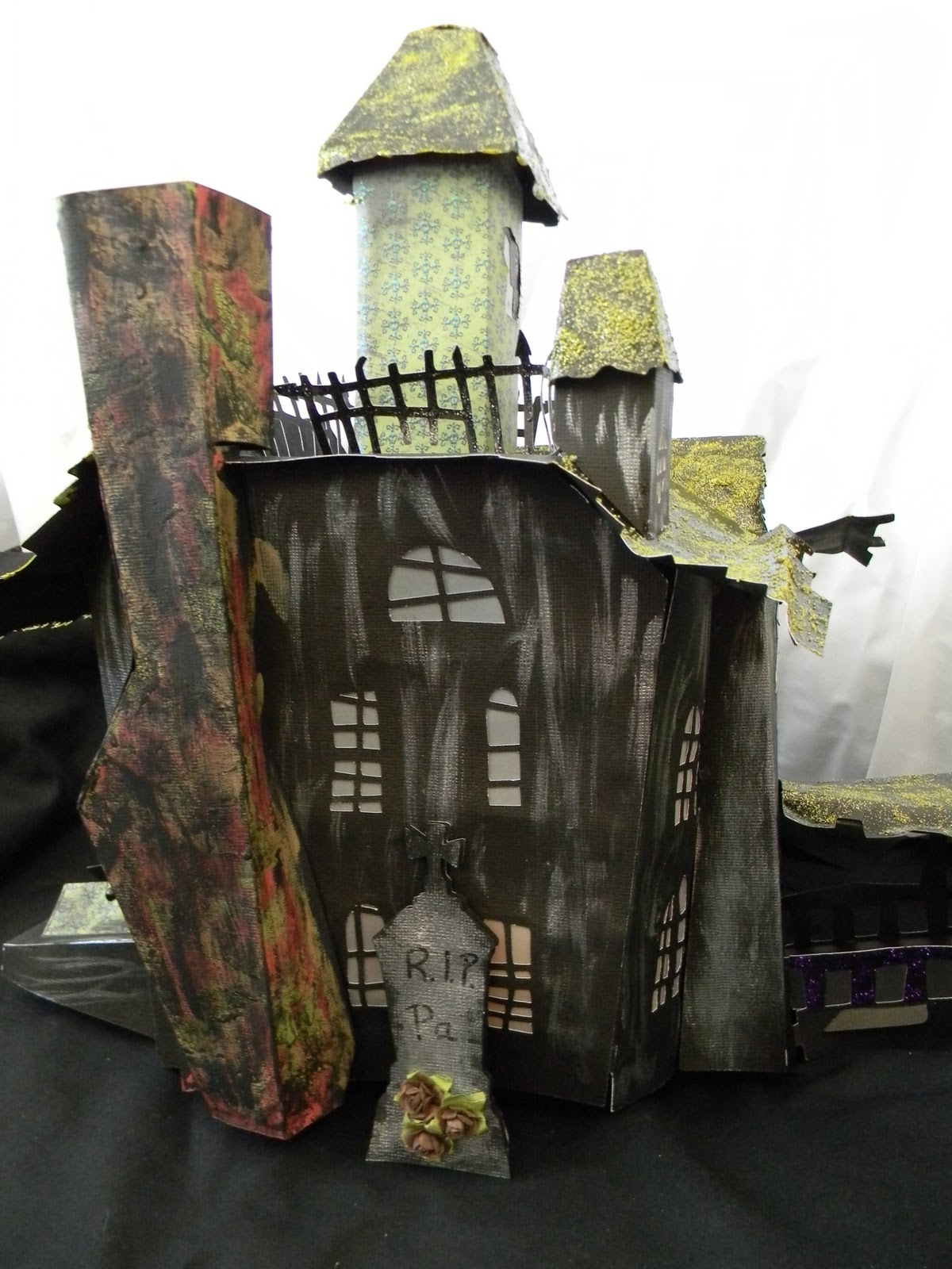 So Happy Scrappin� Happy Hauntings 3 D Haunted House for
