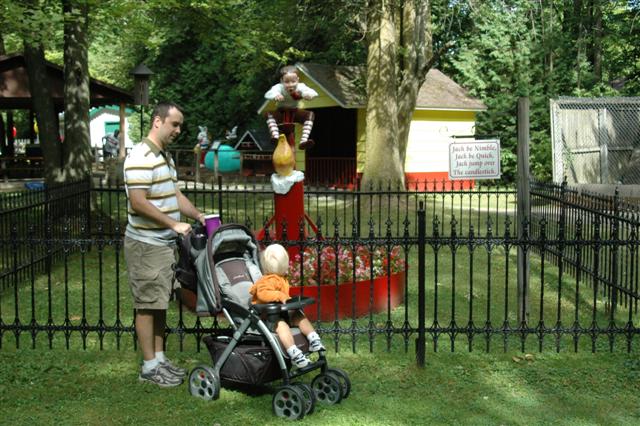 [DSC_0096+(Small).JPG]