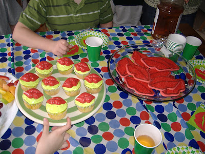 Kiss Me I'm Irish cupcakes cookies