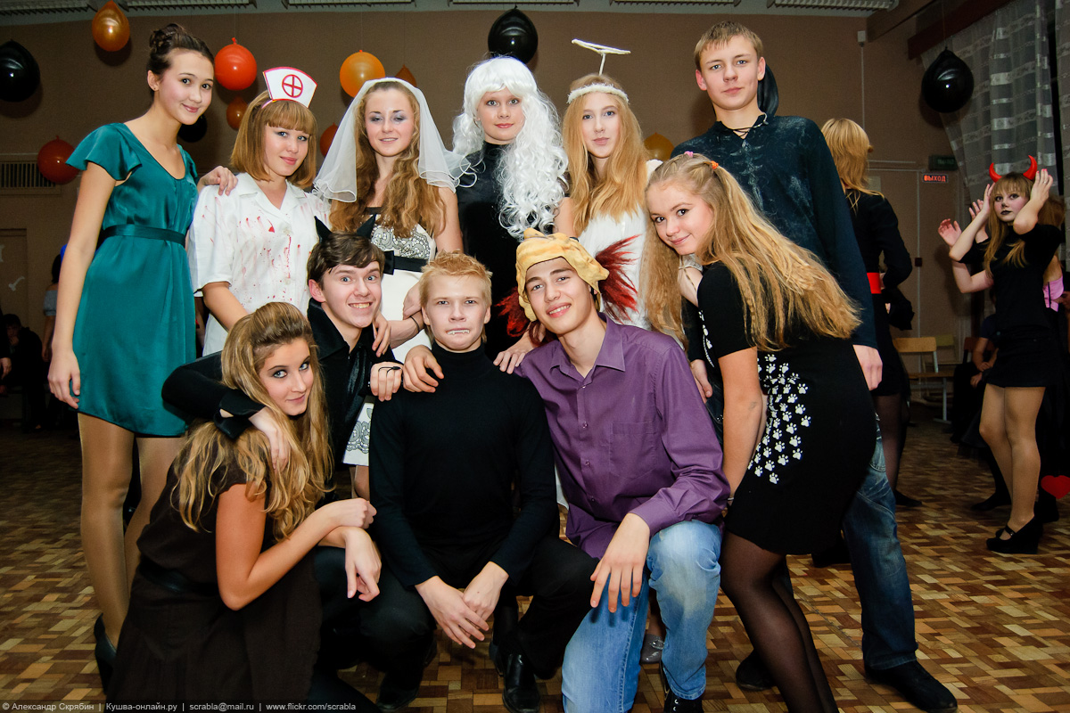 сценарий для старшеклассников в стиле 90. хэллоуин в школе. тематическая вечеринка 90. дискотека 90-х барнаул 2022. стиляги одежда для женщин.