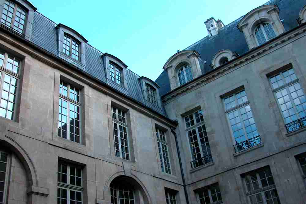 PARIS ARCHITECTURE RUE DES FRANCSBOURGEOIS