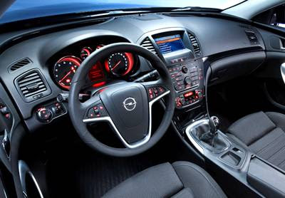 Vauxhall Insignia Sports Tourer &#8211; motor 2.8 V6 turbo a gasolina de 323 cv de potência‏