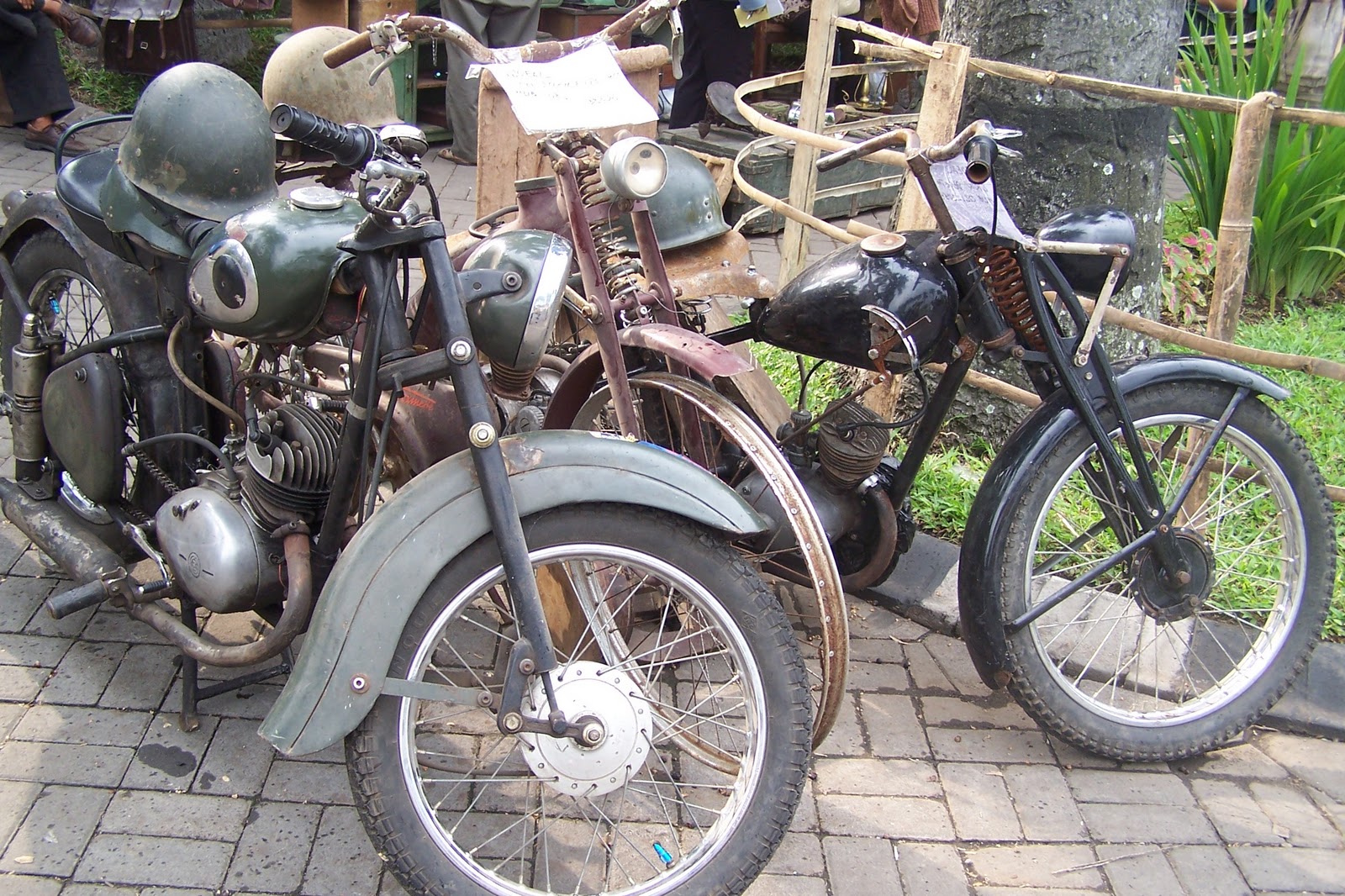 barang-barang antik