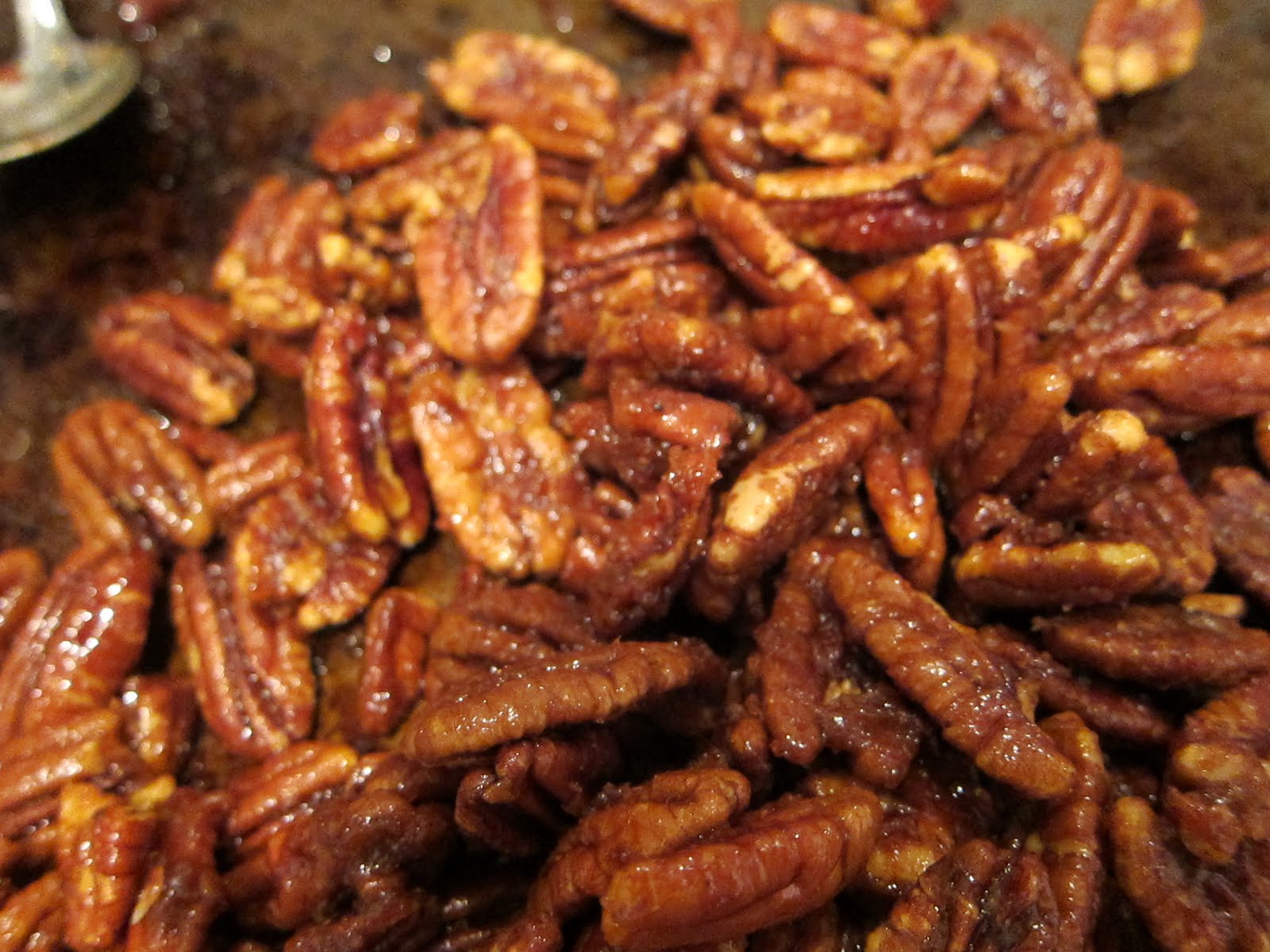 Epicures Without Borders Sweet/Spicy Roasted Pecans
