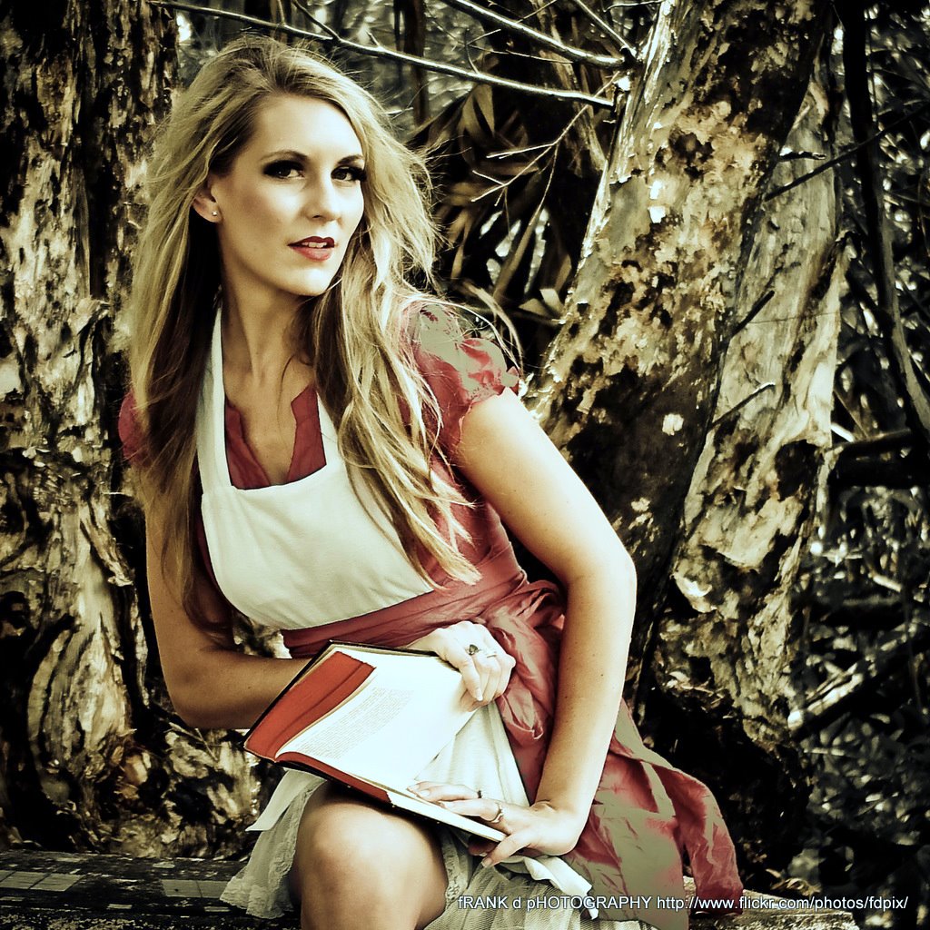 fRANK d pHOTOGRAPHY: Alice In Wonderland Fashion Shoot