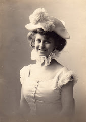 4.002.Yelva Lange (1887-1918)