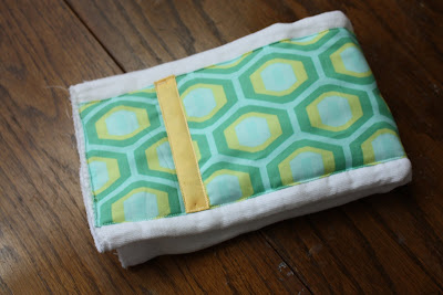 Easy Baby Burp Cloth Tutorial featured by top US sewing blog, Diary of a Quilter