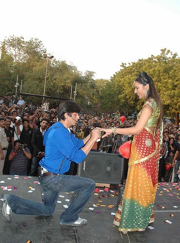 [Shah-Rukh-Khan-at-a-MNIK-Promotional-Event-11.jpg]