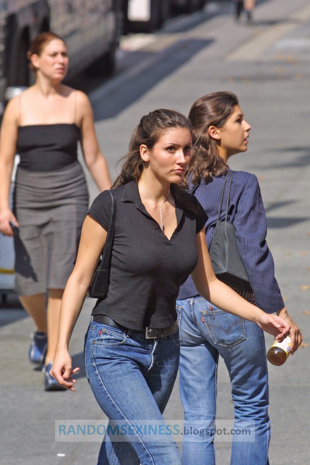 Random Sexiness: RANDOM NON-NUDE SEXINESS