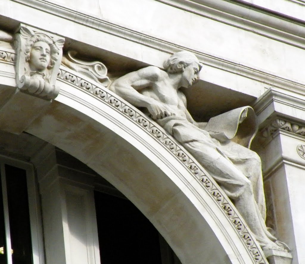 ORNAMENTAL PASSIONS Nomura House, St Martin'sleGrand EC1