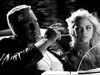 Sin City: Bruce Willis, Mickey Rourke und andere Schauspieler in Sin City